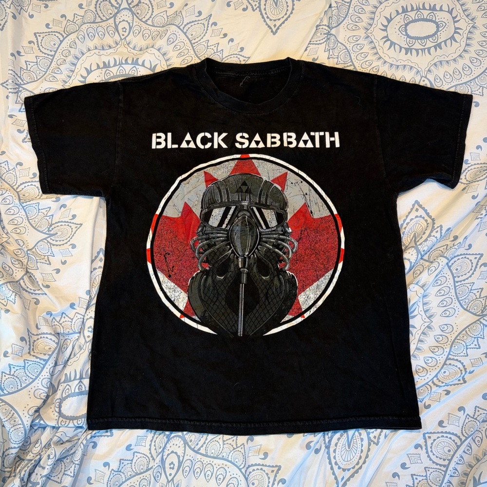 Graphic Band Tee - Black with Red Accent